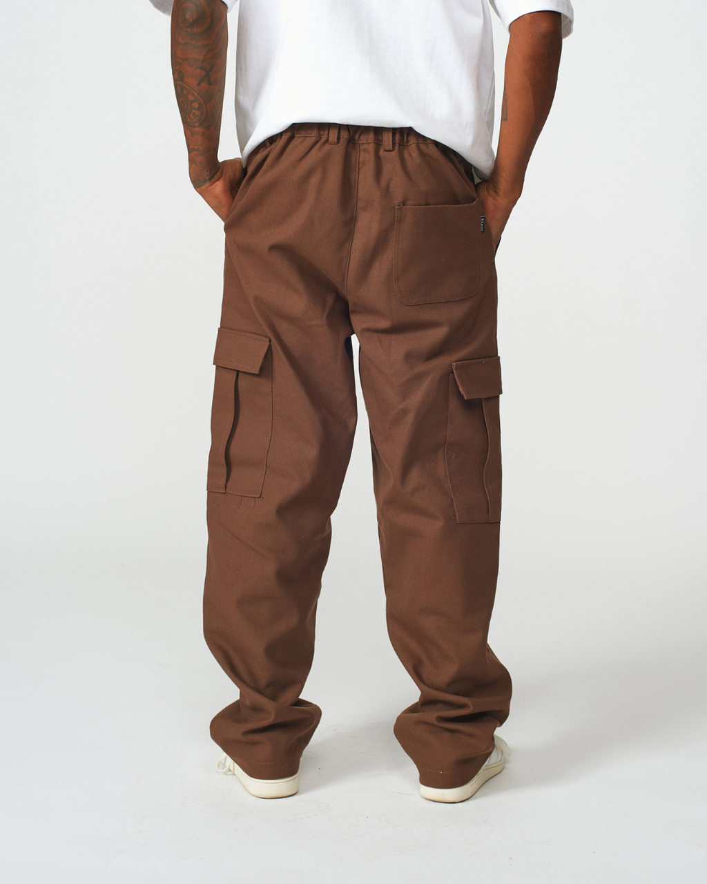 BROWN CARGO